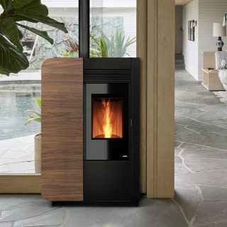 POTENZA NOMINALE
12,4 KW
RENDIMENTO (%)
92,8
CONSUMO MIN - MAX (kg/h)
1,28-2,88
AUTONOMIA MIN - MAX (h)
8-18
MISURE B X H X P (mm)
71 x 119 x 36
PESO (kg)
130
TUBO DI USCITA FUMI
Posteriore, opzionale superiore, Ø80mm
CLASSE ENERGETICA
A++